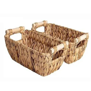 Cesta de almacenamiento ovalada de jacinto de agua con sus robustas asas circulares, ofrece una estética funcional y natural para organizar el artículo - Product Image 5