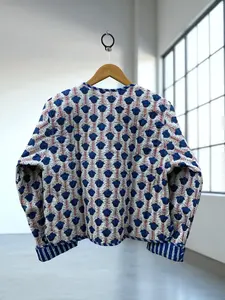 Chaqueta corta floral de algodón acolchado azul Chaqueta corta acolchada de algodón con estampado floral Abrigo corto de gamuza de verano recortado de algodón para mujer - Product Image 4