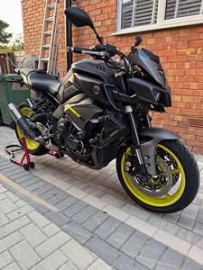 Moto Hyper-Naked d'occasion 2022 MT-10 1000cc Euro 5 998cc Cross Plane Quatre cylindres IMU ABS Quick Shifter Régulateur de vitesse à vendre - Product Image 6