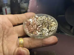 泰国钻石首饰设计批发厂客户18k金手镯
