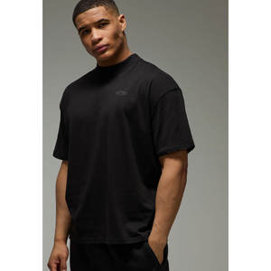 Vente en gros T-shirt en coton unisexe personnalisé pour hommes T-shirt blanc uni de 220 grammes avec impression de logo personnalisé - Product Image 3