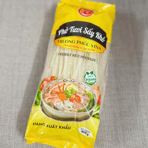 Meilleures ventes Nouilles de riz fraîches Vermicelles 85% riz 15% eau propre Qualité supérieure Fabrication Emballage 400gr Nouilles de riz séchées - Product Image 1