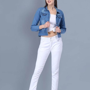 Veste en jean 100% coton pour femme, manches longues, col rabattu court, design fin personnalisable pour l'automne - Product Image 5