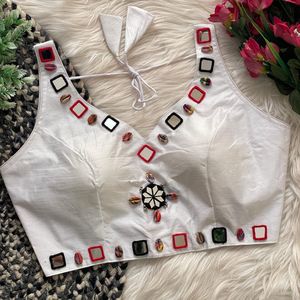 Navratri Special Mono Silk With Mirror Work Blouse Fabricant et fournisseur de Surat au taux le plus bas - Product Image 4