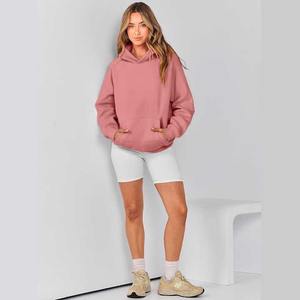 À la mode femmes haut court à capuche léger manches longues vêtements de sport parfait pour les sorties de mode de gymnastique tissu confortable et doux - Product Image 3