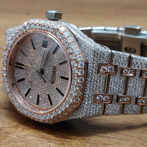 Montre glacée en diamant Moissanite avec montre de luxe conçue et de style moderne pour hommes par des exportateurs indiens - Product Image 3
