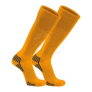 Chaussettes de sport durables avec tissu doux et respirant, parfaites pour les hommes et les femmes, idéales pour l'entraînement et l'exercice. - Product Image 4