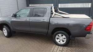 2018 Toyota HiLux Double Cab 4x4 Manual Gearbox AWD Drive Leather Seats Dark Interior with Aluminium Alloy Roof Rack Used - Product Image 6