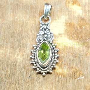 Pendentif en argent sterling 925 fait main avec pierre précieuse péridot vert naturel, style vintage filigrané, pour femmes, bijoux ethniques bohèmes - Product Image 2