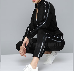 Ensemble de survêtements pour femmes noir pur Sportswear Logo personnalisé impression tenue de jogging pour l'entraînement en salle de sport et un usage quotidien - Product Image 4