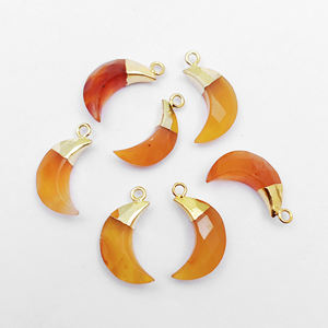 Pierre naturelle cornaline taille 18x6mm pendentif en forme de croissant électroplaqué or pendentif en pierre précieuse électroplaqué pendentif croissant - Product Image 2