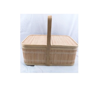 Vintage-Style Bamboo Water Hyacinth <b>Basket</b> with Lid and Carrying Handle <b>for</b> Storing Wine Fruit Cake New Year <b>Gifts</b> - Product Image 4