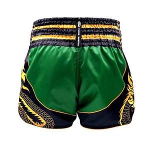 Pantalones cortos de boxeo atléticos, de satén suave, ligeros y transpirables, para entrenamiento en el gimnasio, para hombres, para uso regular en la práctica. - Product Image 3