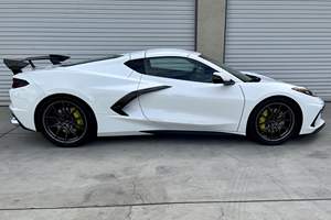 CHEVROLET CORVETTE STINGRAY COUPE 2020 USADO, VOLANTE A LA IZQUIERDA/DERECHA - Product Image 2