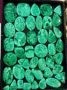 Pendentif cabochon en malachite naturelle de haute qualité de qualité AAA pierre en vrac personnalisée pour la fabrication de bijoux créatifs - Product Image 2