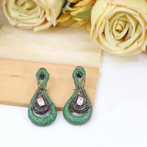 Boucles d'oreilles en moissanite plaquées argent de qualité supérieure, style moderne, élégantes, pour femmes et filles, collection pour mariage et soirées. - Product Image 2