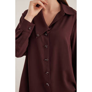 Blusa de encaje bordada con flores de verano para mujer con cuello tipo pañuelo - Product Image 4