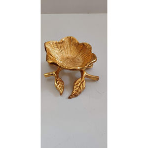 Plateau à double feuille au design antique, bol de service en métal doré de la plus haute qualité pour la décoration d'ustensiles de cuisine à la maison - Product Image 5