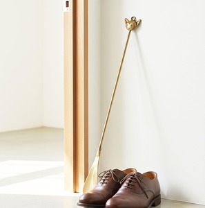 Elegante Soporte Decorativo con Diseño de Cara de Gato, Elaborado con Acabado Dorado, Ideal para Decoración del Hogar y Regalos, Hecho a Mano en India - Product Image 6