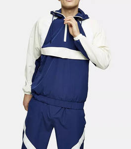 Conjunto Deportivo Cortavientos de Nailon Personalizado a Precio Accesible para Hombre, Ropa Deportiva Vintage Resistente al Viento para Hombre - Product Image 6