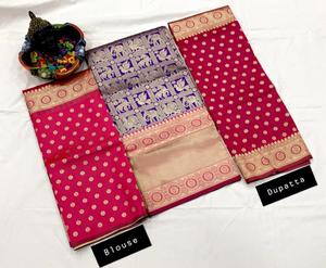 Boutique Kanjiveram Zari Lehenga en soie avec chemisier et Banarasi Dupatta By Fashionharbour - Product Image 2