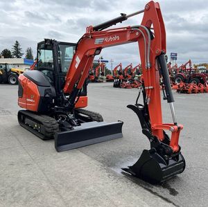 Mini Excavadora China de 2.5 Toneladas en Oferta, Excavadora Forestal Económica con Bomba/Motor Kawasaki de Alta Eficiencia - Product Image 1