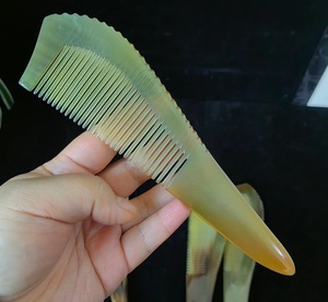 Peigne en corne de buffle véritable de super qualité Outil de coiffure Peigne en corne de luxe poli ou utilisation à la maison et au salon au prix le plus bas - Product Image 5
