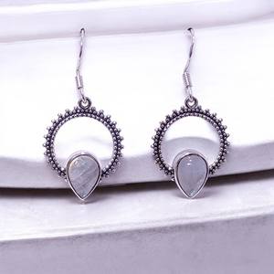 Boucles d'oreilles en argent sterling massif 925 Design incroyable Boucles d'oreilles fines en argent Prix de gros Poids des bijoux: 3.9 grammes - Product Image 3