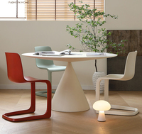 Table basse circulaire en panneau blanc mat de style italien simple et moderne, design minimaliste moderne