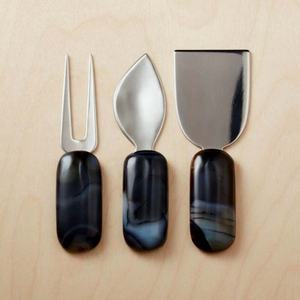 Utensilios de cocina portátiles Juego de rebanador de queso plateado con forma de hoja Mango de nuevo aspecto Rebanador de queso y esparcidor Juego de nuevo diseño - Product Image 2