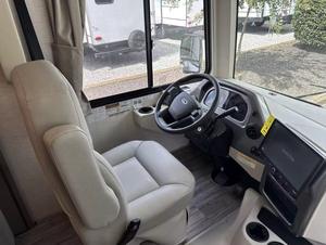 รถบ้านรุ่นใหม่ล่าสุดปี 2026 สำหรับนักเดินทาง รุ่น B30 Holiday Ramblar พร้อมพื้นที่นอนขนาดคิงไซส์และภายในหรูหราขนาดใหญ่ - Product Image 2