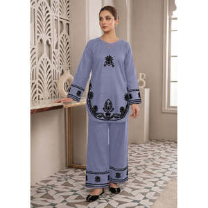Conjuntos de Traje para Mujer ORINGA SERIES EMB, Conjunto Elegante de 2 Piezas para el Trabajo y Ocasiones Especiales con un Diseño Elegante y Ajuste Cómodo - Product Image 5