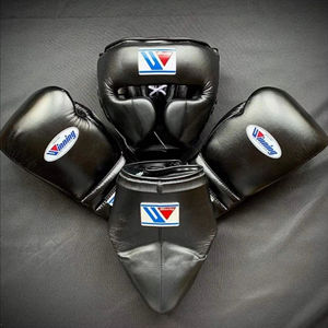 Ensembles de boxe pour sparring - Cuir véritable, couleurs personnalisées, design respirant et protecteur pour les arts martiaux, ensembles de boxe en cuir véritable - Product Image 1