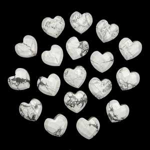 Amuletos de Joyería de Howlita Blanca Natural Tallados a Mano en Forma de Corazón Facetado - Product Image 3