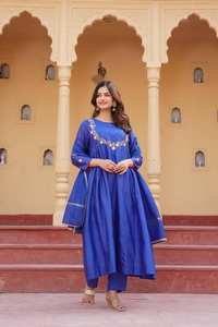 Exclusivo Mal Chanderi Anarkali Kurti Bottom con Dupatta Collection Ropa India pakistaní Precio al por mayor Ropa de fiesta informal - Product Image 3