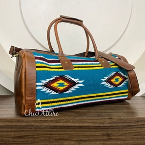 2025 accesorios de viaje bolsas de viaje al aire libre manta de sillín personalizada bolsa de Gimnasio Deportivo para mujeres bolsas de lona de cuero genuino bolsas de noche - Product Image 1