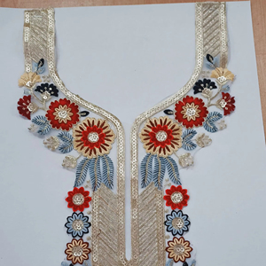 Diseños personalizados de lujo Collares de encaje bordados Parches cosidos para ropa formal y vestidos de novia Accesorios de moda para ropa - Product Image 1