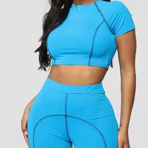 Conjunto de Top corto deportivo de cintura alta sin costuras para mujer, camiseta transpirable de secado rápido con sensación desnuda, pantalones ajustados en el trasero, mallas sólidas - Product Image 4