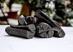 Charbon de bois blanc Binchotan Mangrove de haute qualité fabriqué au Vietnam - Product Image 3