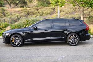 VOLVO V60 Recharge T8 Polestar Engineered 2023 d'occasion (conduite à gauche/droite) - Product Image 5