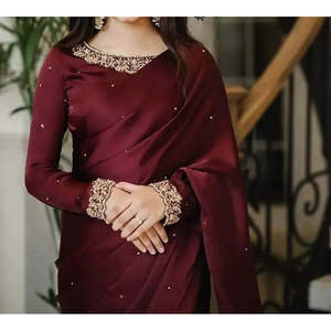 Elegante Saree de Satén Color Granate para Bodas y Fiestas, Silueta Ajustada - Product Image 3