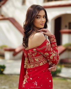 Sari de Georgette Bordado de Color Rojo, Último Modelo Exclusivo, Estilo Étnico para Bodas, Aspecto Impresionante y Moderno - Product Image 5