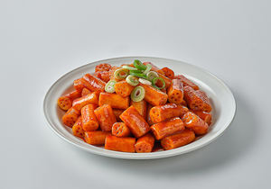 [Yorigoongri] ToktokCup Fleur épicée et sucrée Tteokbokki Tasse coréenne Repas Gâteau de riz à mâcher Saveur équilibrée Portable Snack Coupe épicée - Product Image 3