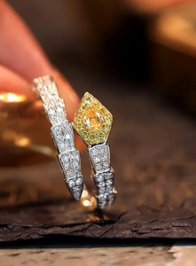 Anillo de serpiente de oro blanco de 18 quilates con cabeza de diamante amarillo, joyería de racimo personalizada para mujer, anillo de racimo de diamante amarillo a la moda - Product Image 2