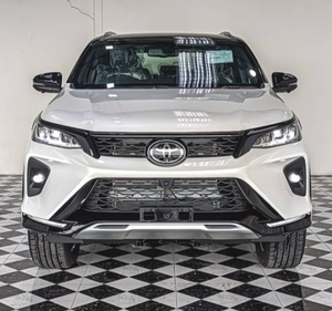 TOYOTA FORTUNER SUV d'occasion en bon état - Product Image 1