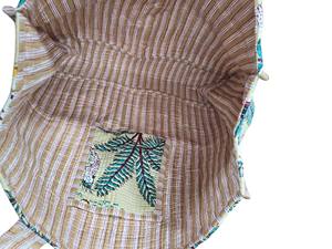 Sac fourre-tout à bandoulière matelassé imprimé à la main, motif imprimé, sac fourre-tout pour le shopping, fait à la main - Product Image 3