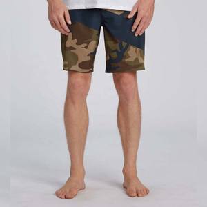Shorts de sport pour hommes grande taille en toile de coton respirante, style urbain, avec logo personnalisé OEM et impression par sublimation - Product Image 3