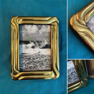 Cadre photo élégant de conception artistique support photo décoratif moderne affichage de table pour la décoration de bureau à domicile cadeau et souvenirs - Product Image 5