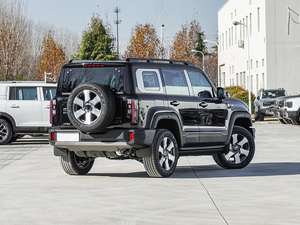 SUV híbrido eléctrico de rango extendido BJ40 REEV 1.5L Turbo usado, con tracción en las cuatro ruedas y asientos de cuero. - Product Image 2