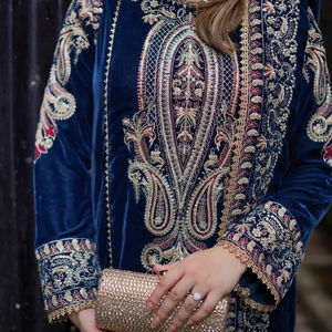 Anarkali pakistanais de luxe, longue robe maxi à manches longues, richement brodée, pour femmes, tenue de réception de mariage, tenue de mariée - Product Image 1